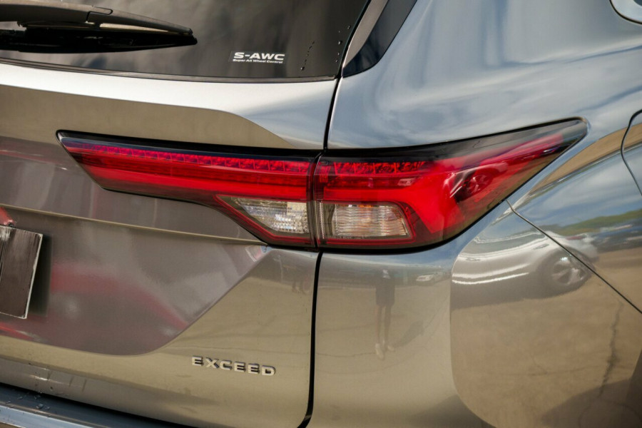 2023 MY24 Mitsubishi Outlander ZM Exceed SUV Image 7
