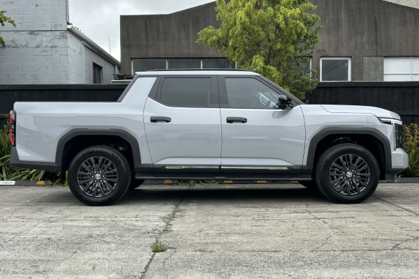 2026 MG U9 Explore Pro Ute Image 2