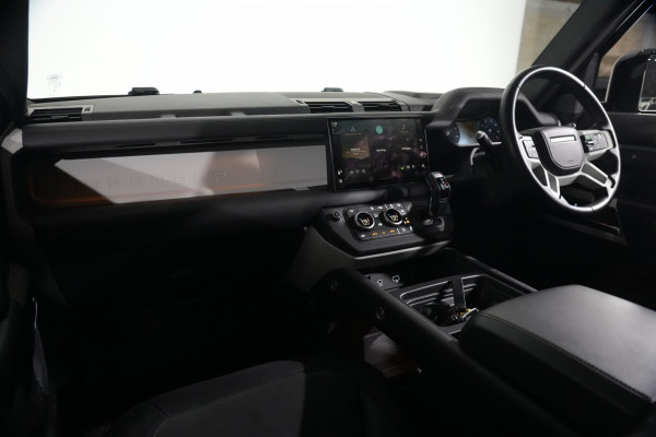 2023 Land Rover Defender L663 110 P400 X-Dynamic HSE SUV Image 12