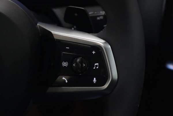 2025 BMW X3 G45 20 xDrive SUV image 16