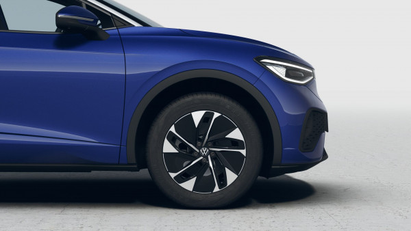 2025 Volkswagen ID. 5 E2 Pro SUV image 9