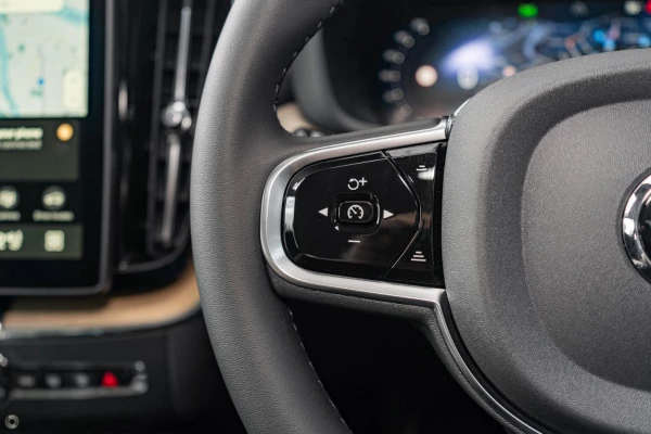 2026 Volvo XC60 UZ Plus B5 Bright SUV Image 15