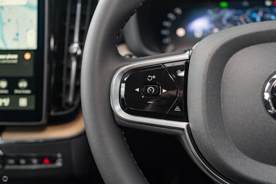 2026 Volvo XC60 UZ Plus B5 Bright SUV Image 15
