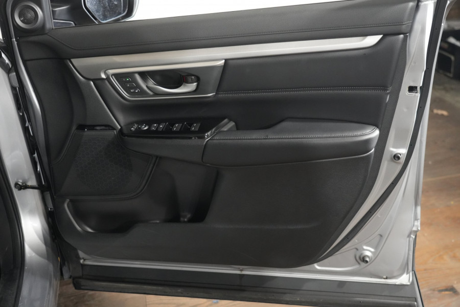 2023 Honda CR-V VTi L SUV Image 24