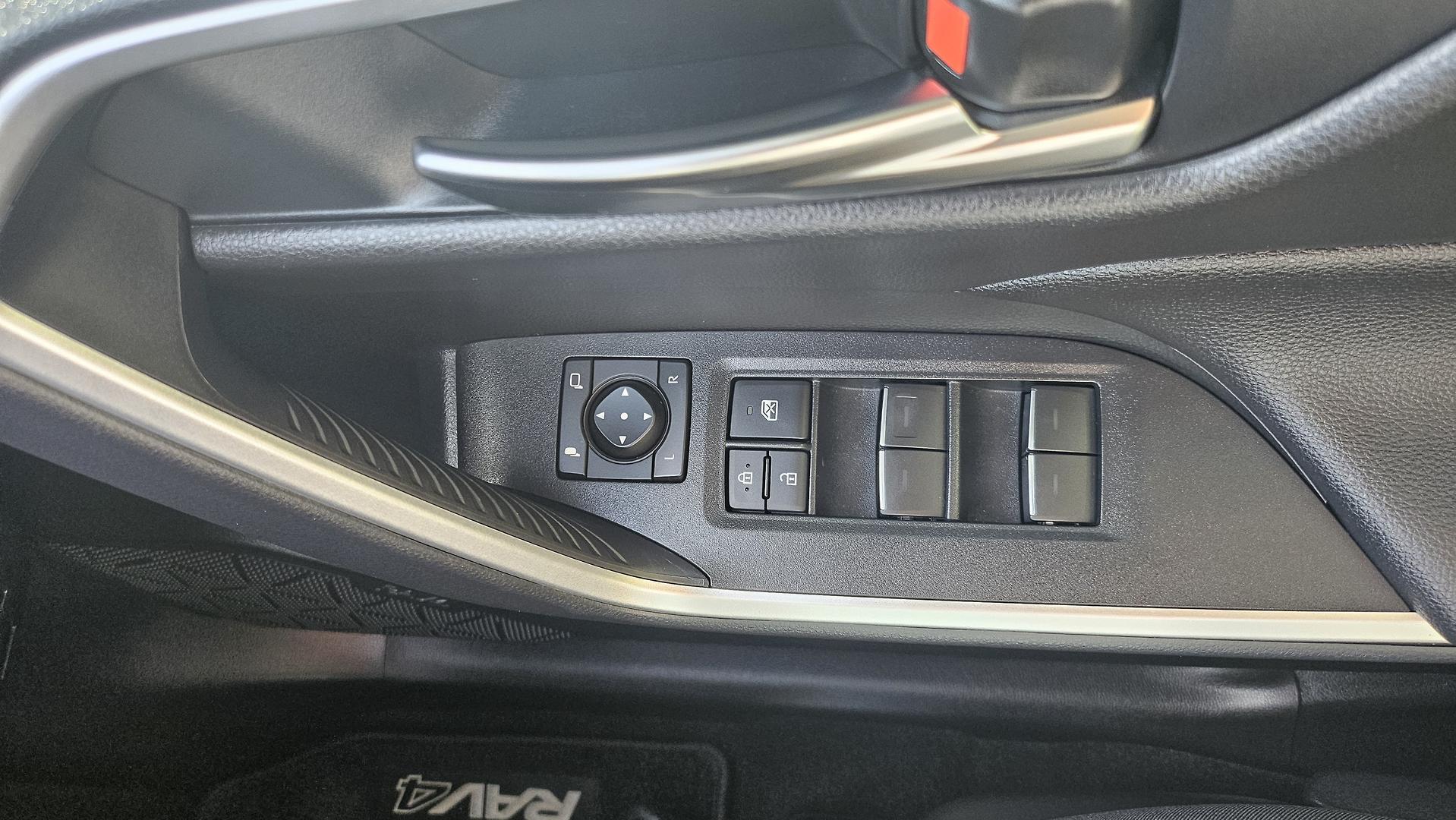 2022 Toyota RAV4 AXAH52R GXL SUV Image 25
