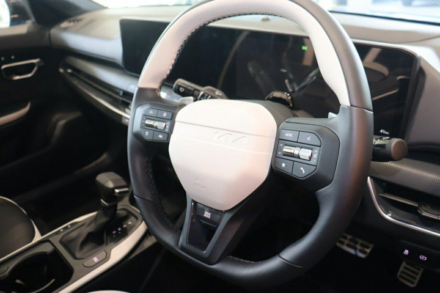 2025 Kia K4 CL4m GT-Line Sedan Image 16
