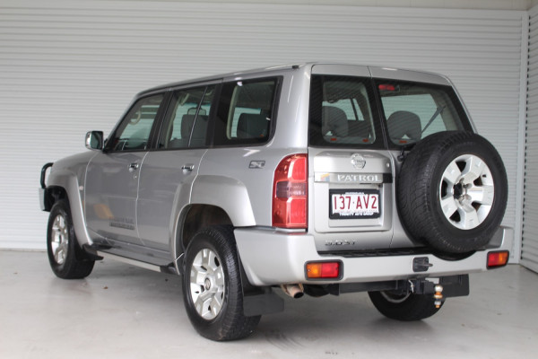 2016 Nissan Patrol Y61 GU 10 ST Suv Image 5