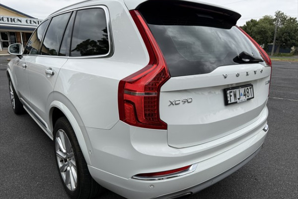 2017 Volvo XC90 L Series D5 Inscription SUV Image 11
