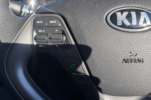 2016 MY17 Kia Cerato YD S Sedan Image 19