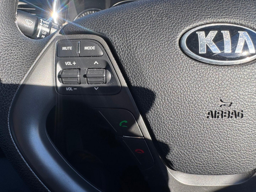 2016 MY17 Kia Cerato YD S Sedan Image 19
