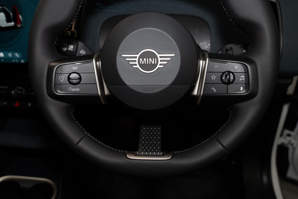 2026 MINI Countryman U25 SE Favoured SUV image 11
