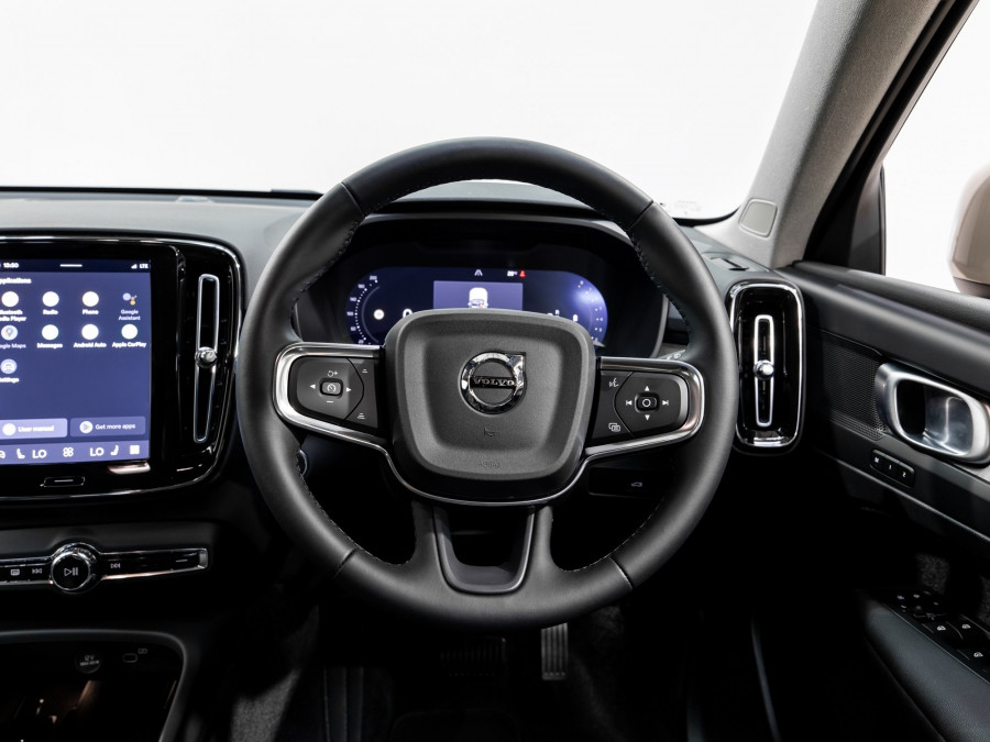 2026 Volvo XC40 XZ Plus B4 SUV Image 17