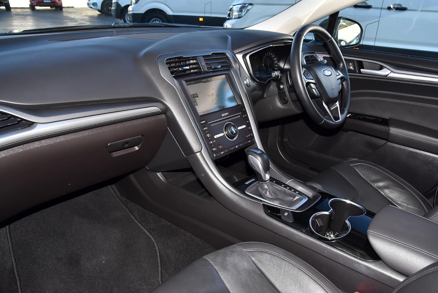 2015 Ford Mondeo MD Titanium Hatch Image 9