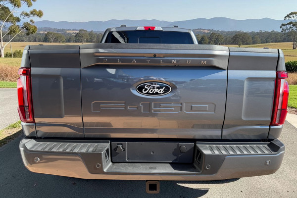 2024 Ford F-150  Platinum Dual Cab Image 5