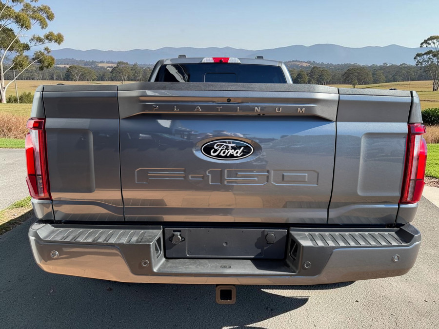 2024 Ford F-150  Platinum Dual Cab Image 5