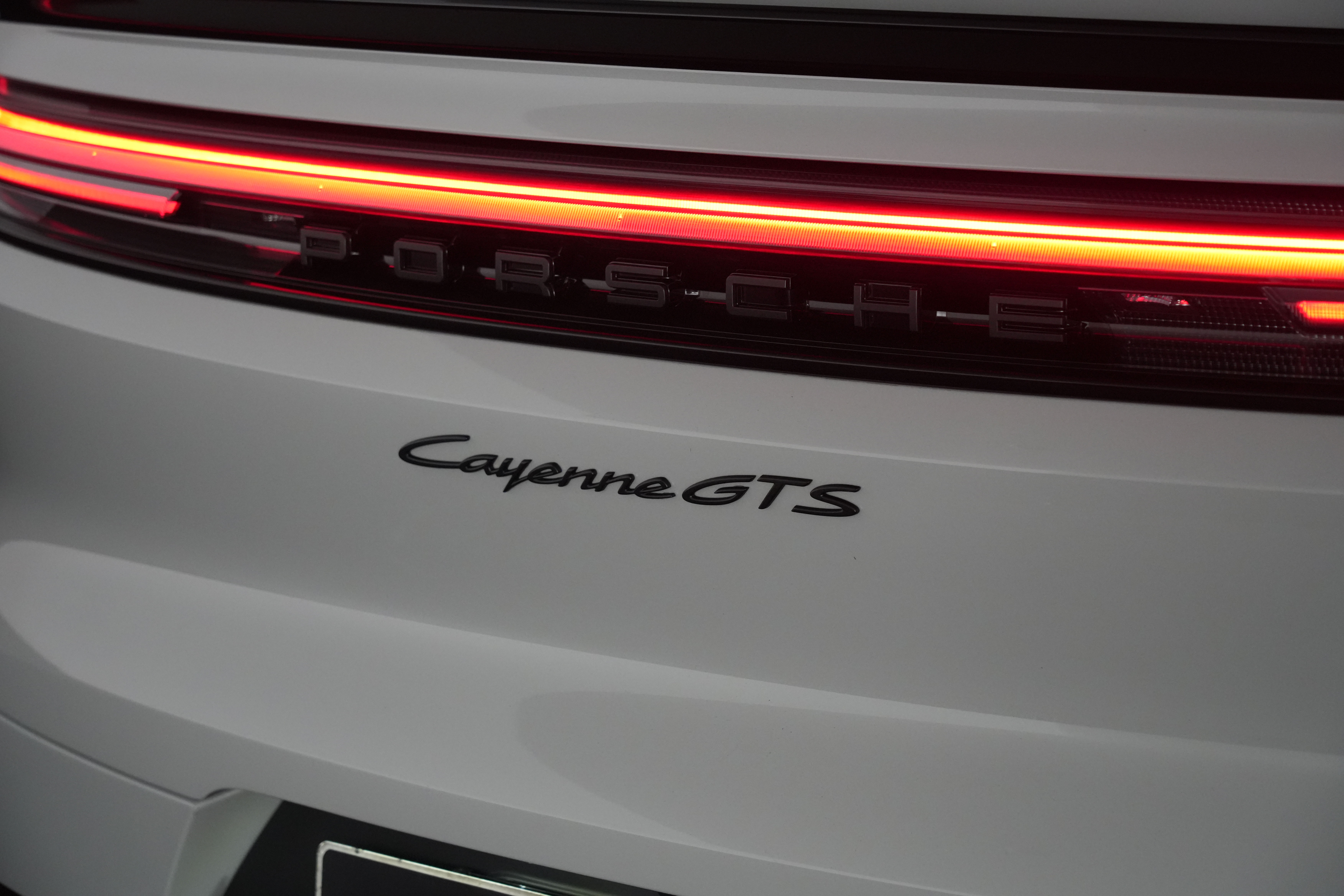 2024 Porsche Cayenne GTS Coupe Image 24