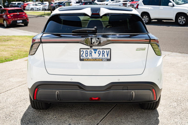 2024 MG MG4 MEH32 Essence 64 Hatch Image 5