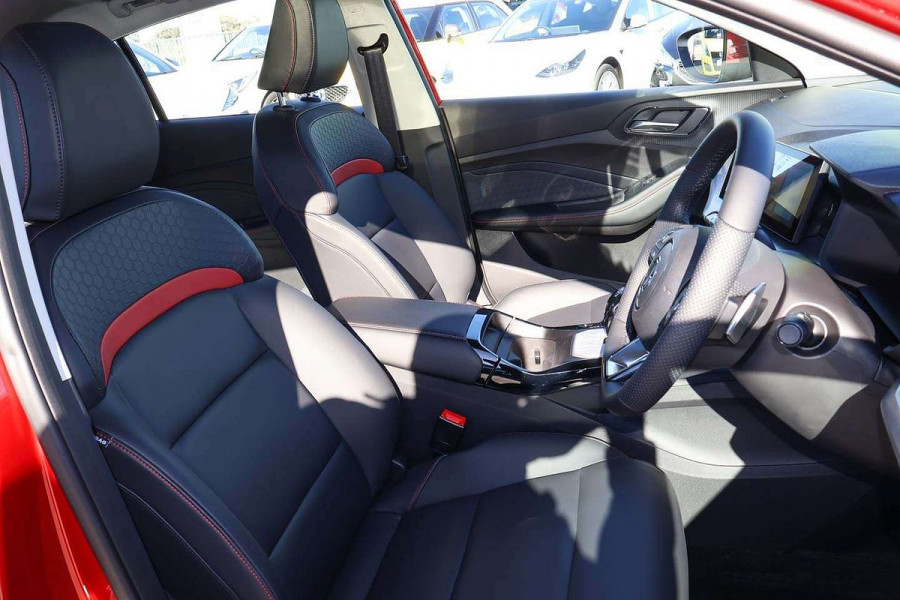 2026 MY25 MG MG5 AP32 Essence Sedan Image 13