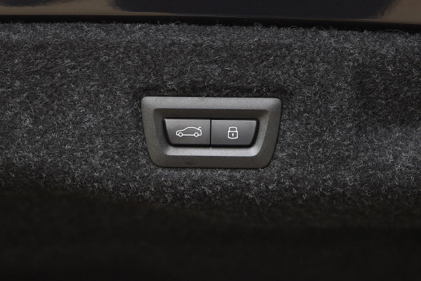 2026 BMW 5 Series G60 540d xDrive Sedan image 12