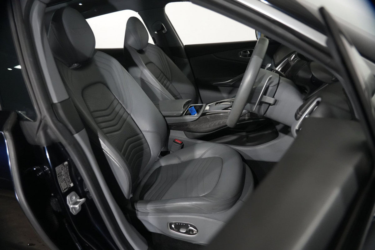 2021 Aston Martin DBX SUV