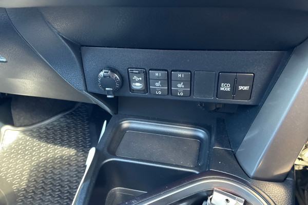 2018 Toyota RAV4 ASA44R Cruiser SUV Image 23