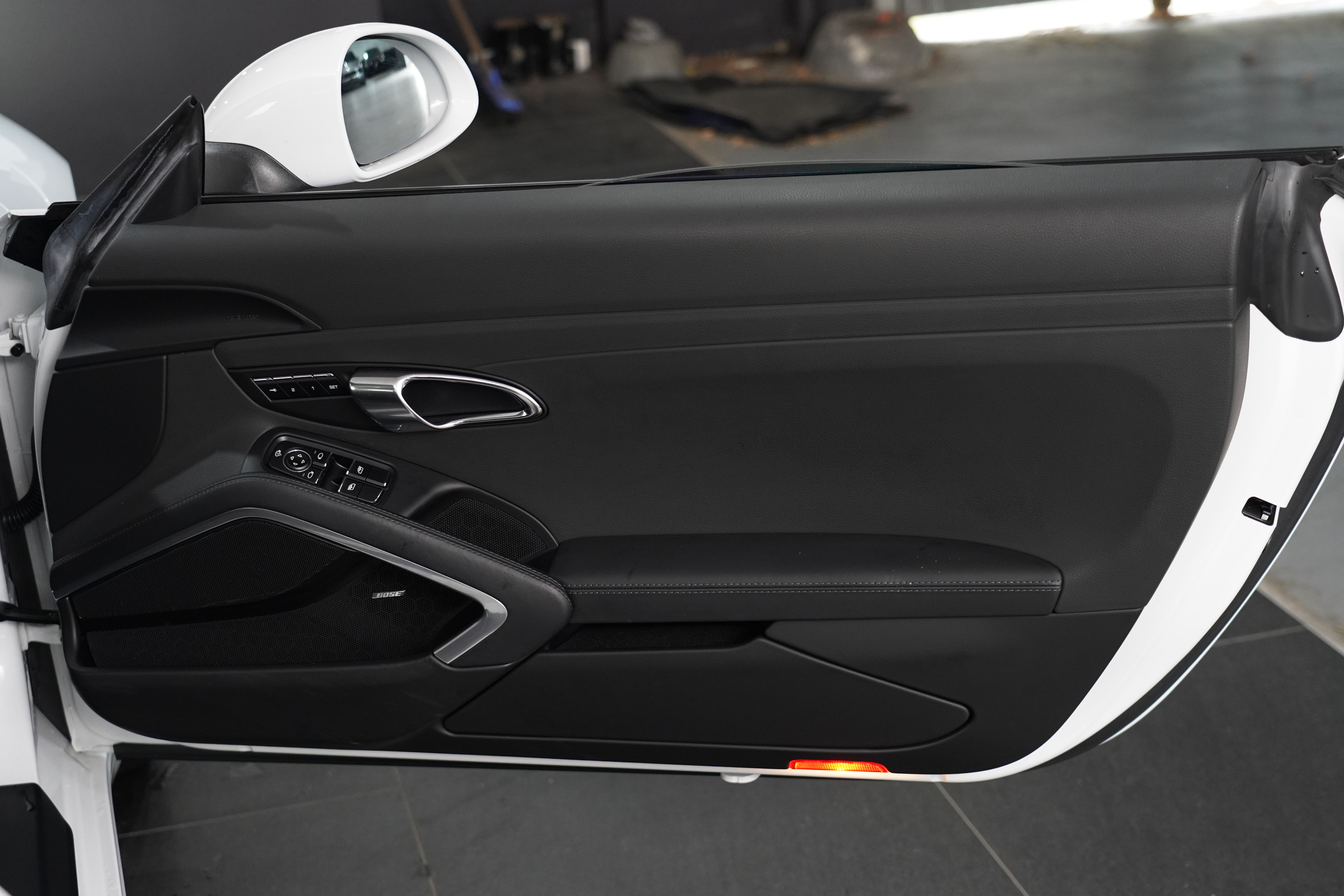 2015 Porsche 911 Carrera S Coupe Image 41