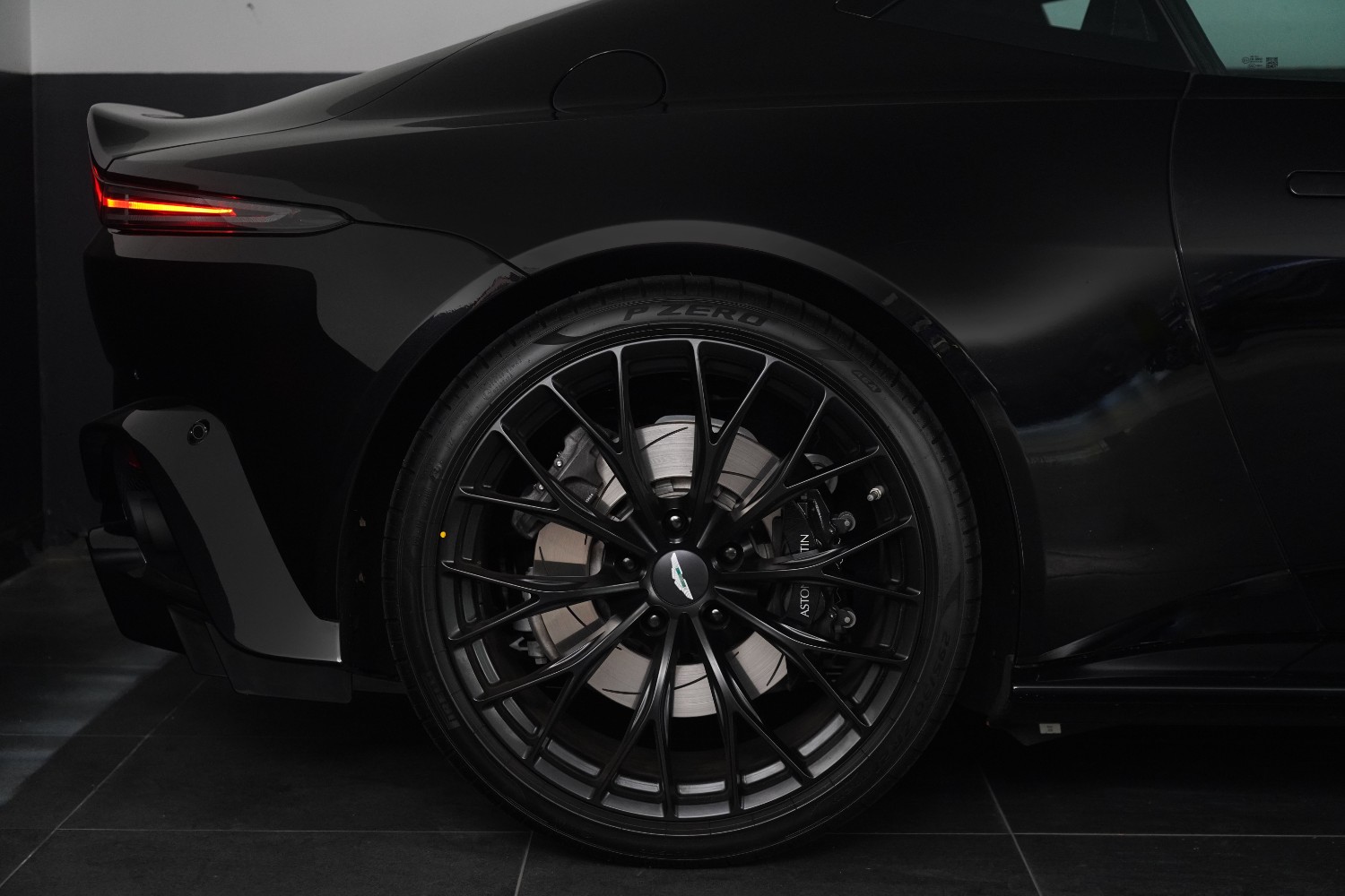 2022 Aston Martin Vantage Coupe Image 19