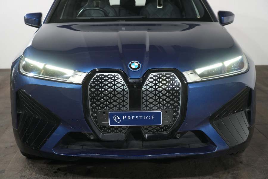 2023 BMW iX xDrive40 Sport SUV Image 3