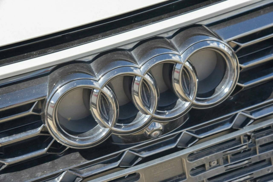 2021 Audi RS 6 C8 Wagon Image 18