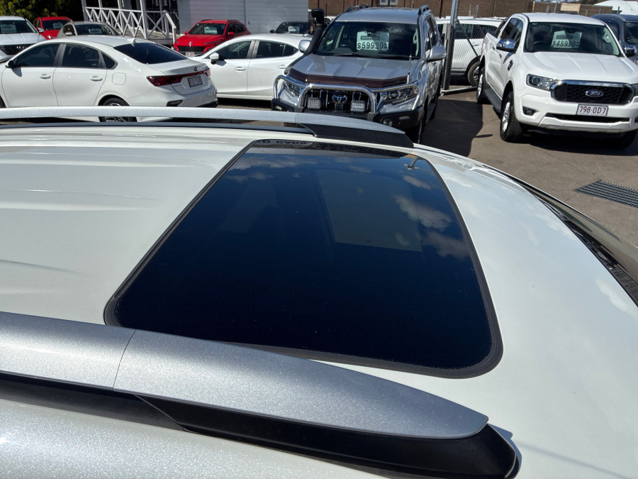 2018 Toyota RAV4 ASA44R Cruiser SUV Image 11