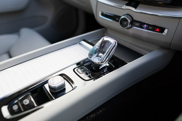 2026 Volvo XC60 UZ Ultra B5 Dark SUV Image 29