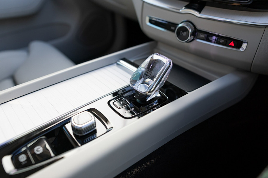 2026 Volvo XC60 UZ Ultra B5 Dark SUV Image 29