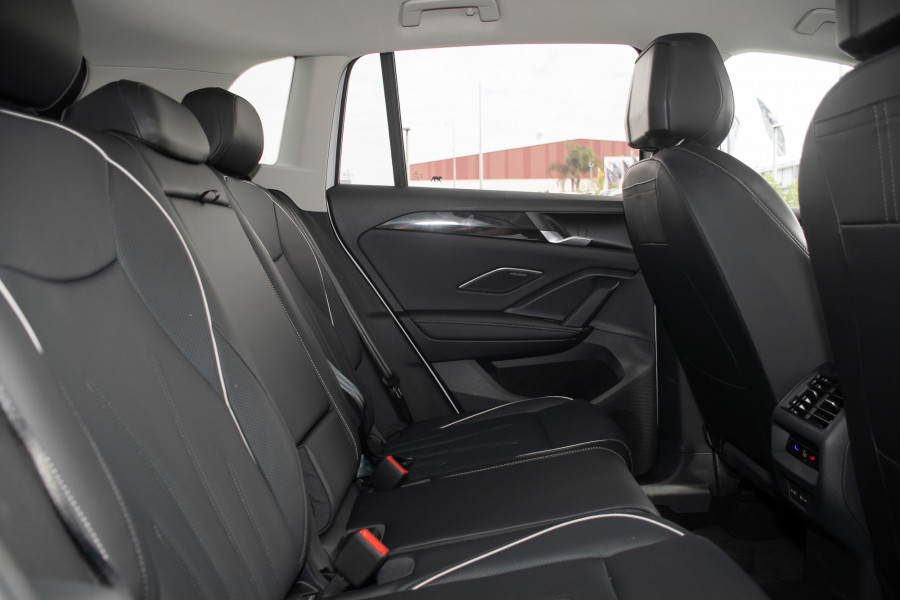 2026 Volkswagen Tiguan CT 150TSI eHybrid Elegance SUV Image 10