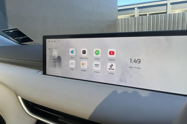 2025 MG IM6 S12L Performance SUV Image 16