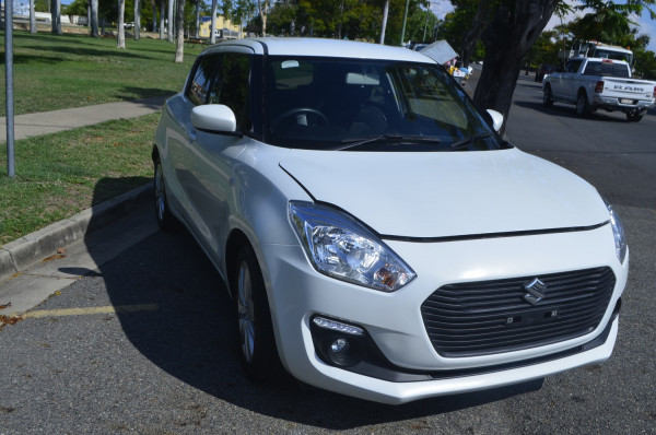 2018 Suzuki Swift AZ Navigator Hatchback Image 5