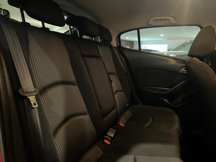 2015 Mazda 3 BM5438 SP25 Hatch Image 23