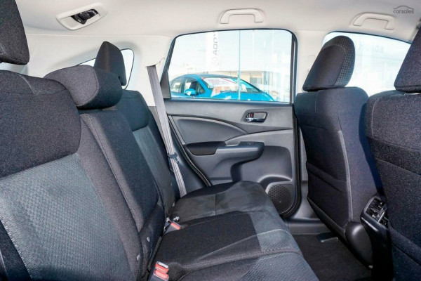2016 MY17 Honda CR-V RM Series II VTi SUV Image 5