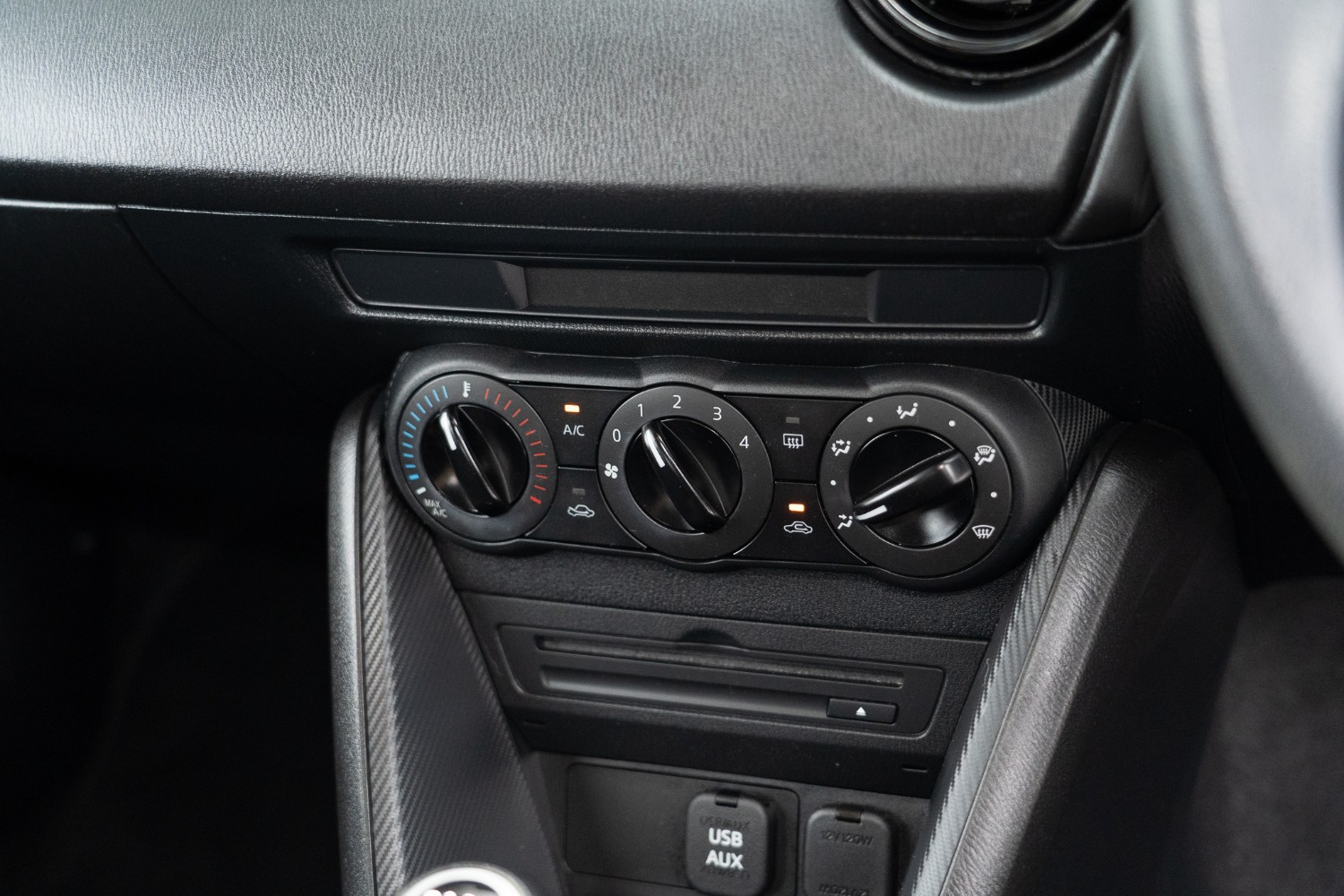 2015 Mazda 2 DJ2HA6 Neo Hatch Image 17