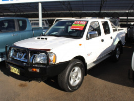 Nissan Navara ST-R D22 S5