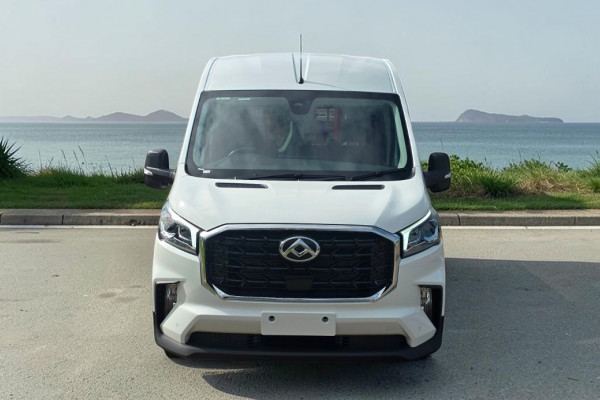 2025 LDV Deliver 9  Mid Roof LWB Van Image 3