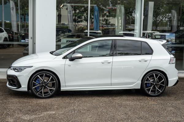 2026 MY25 Volkswagen Golf 8.5 R Hatch Image 3