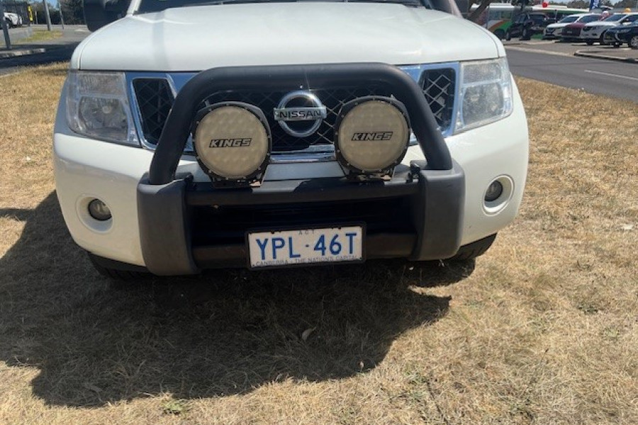 2013 Nissan Navara D40 Series 5 ST-X 550 4x4 D/C Pickup Ute Image 7
