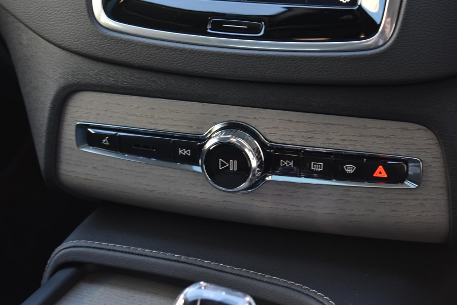 2024 MY25 Volvo XC90 L Series Ultra T8 Plug-In Hybrid SUV Image 26