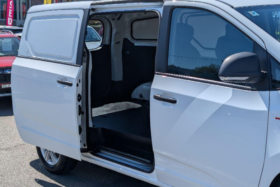 2023 LDV G10 SV7C  Van Image 13