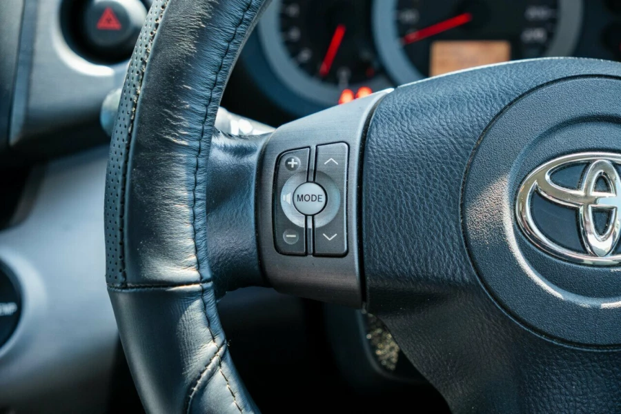 2006 Toyota RAV4 ACA33R Cruiser Wagon Image 11
