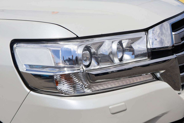 2020 Toyota LandCruiser VDJ200R VX SUV Image 20