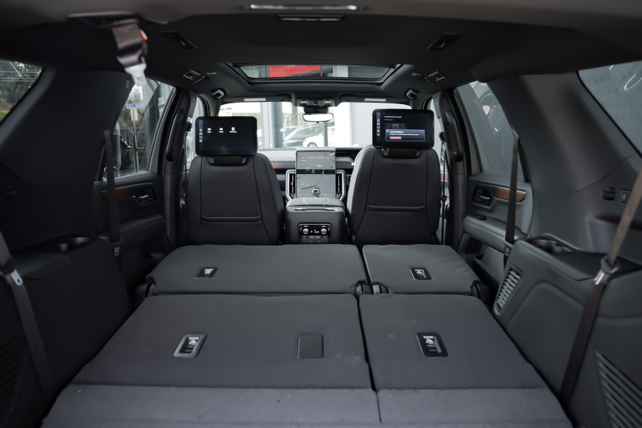 2025 GMC Yukon  Denali Wagon Image 42