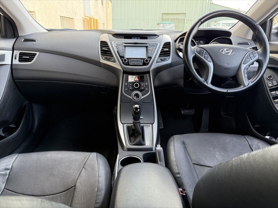 2014 Hyundai Elantra MD3 Trophy Sedan Image 12