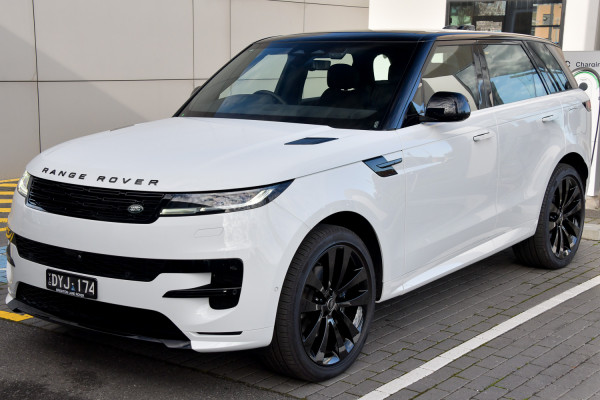 2025 Land Rover Range Rover Sport L461 PHEV P460e Dynamic HSE SUV image 19