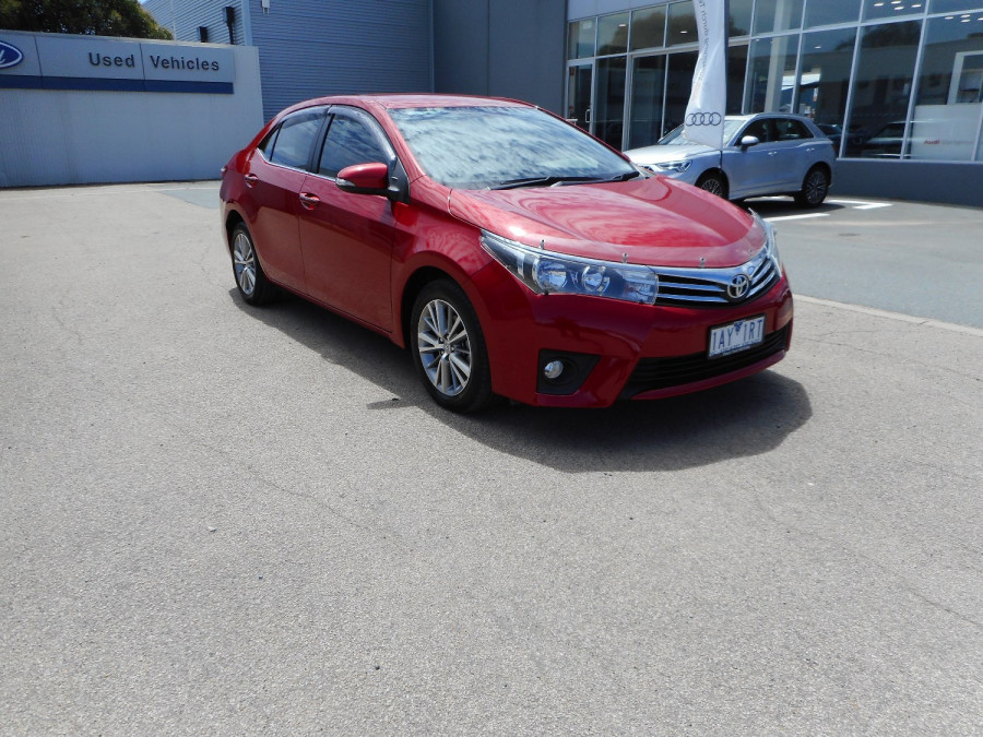 2014 Toyota Corolla ZRE172R SX Sedan Image 2